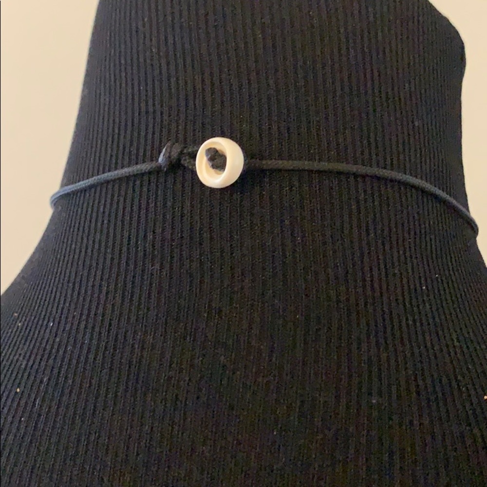 Three Little Shell Choker With Shell Closure - image 3